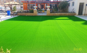 Artificial-turf-for-school